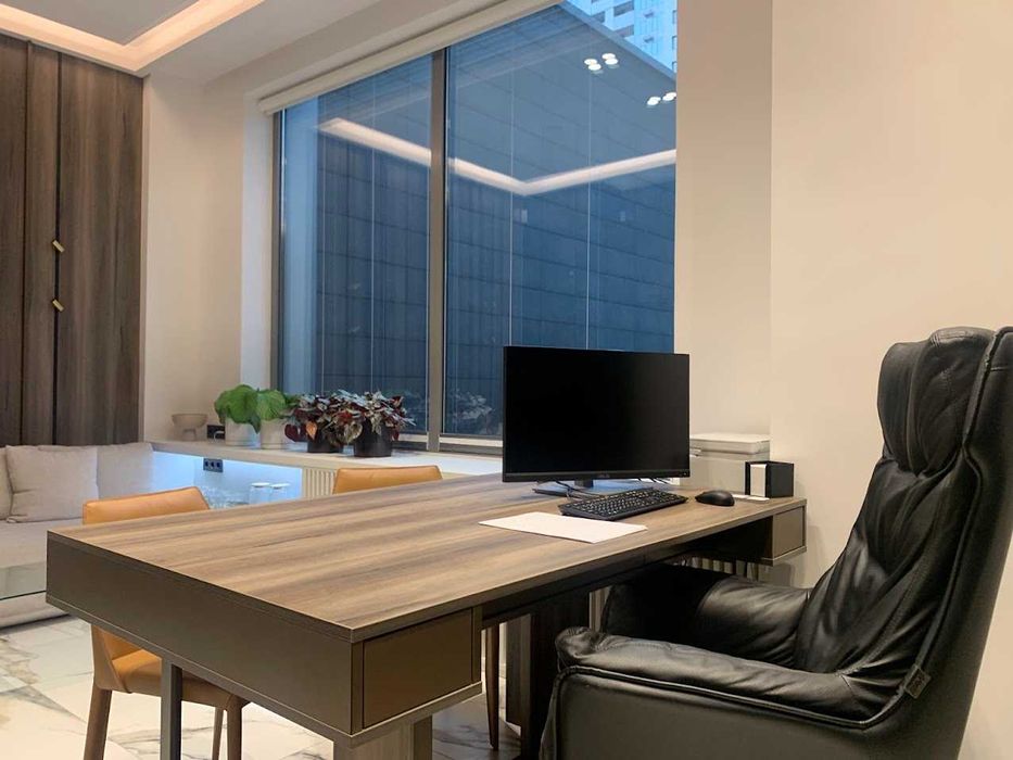 Офіс з терасою. RiverStone, Дніпровська набережна, 14в. Генератор