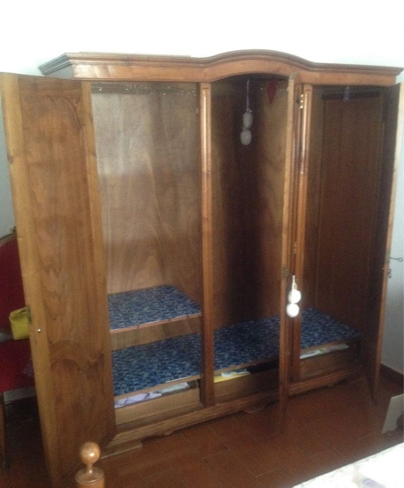 Mobília de quarto de casal em excelente estado