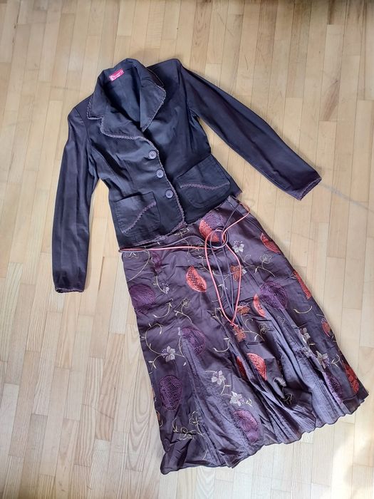 Komplet S żakiet spódnica brązowy 36