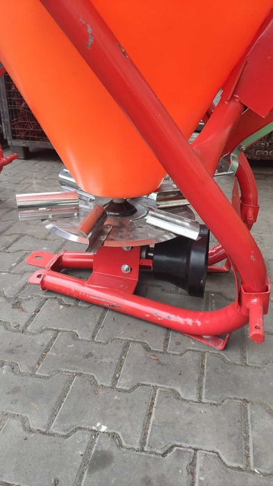 Розкидач міндобрив розкидач лейка лійка рум ОРИГІНАЛ