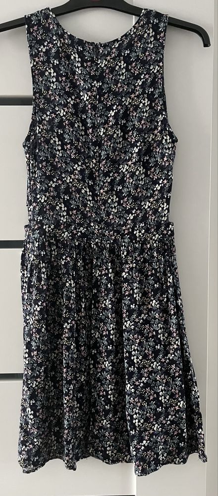 Letnia sukienka Cropp