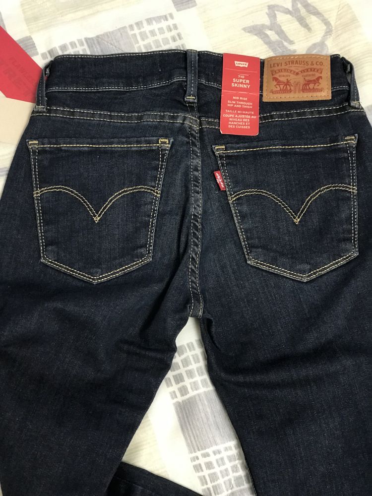 Джинсы skinny Levi’s