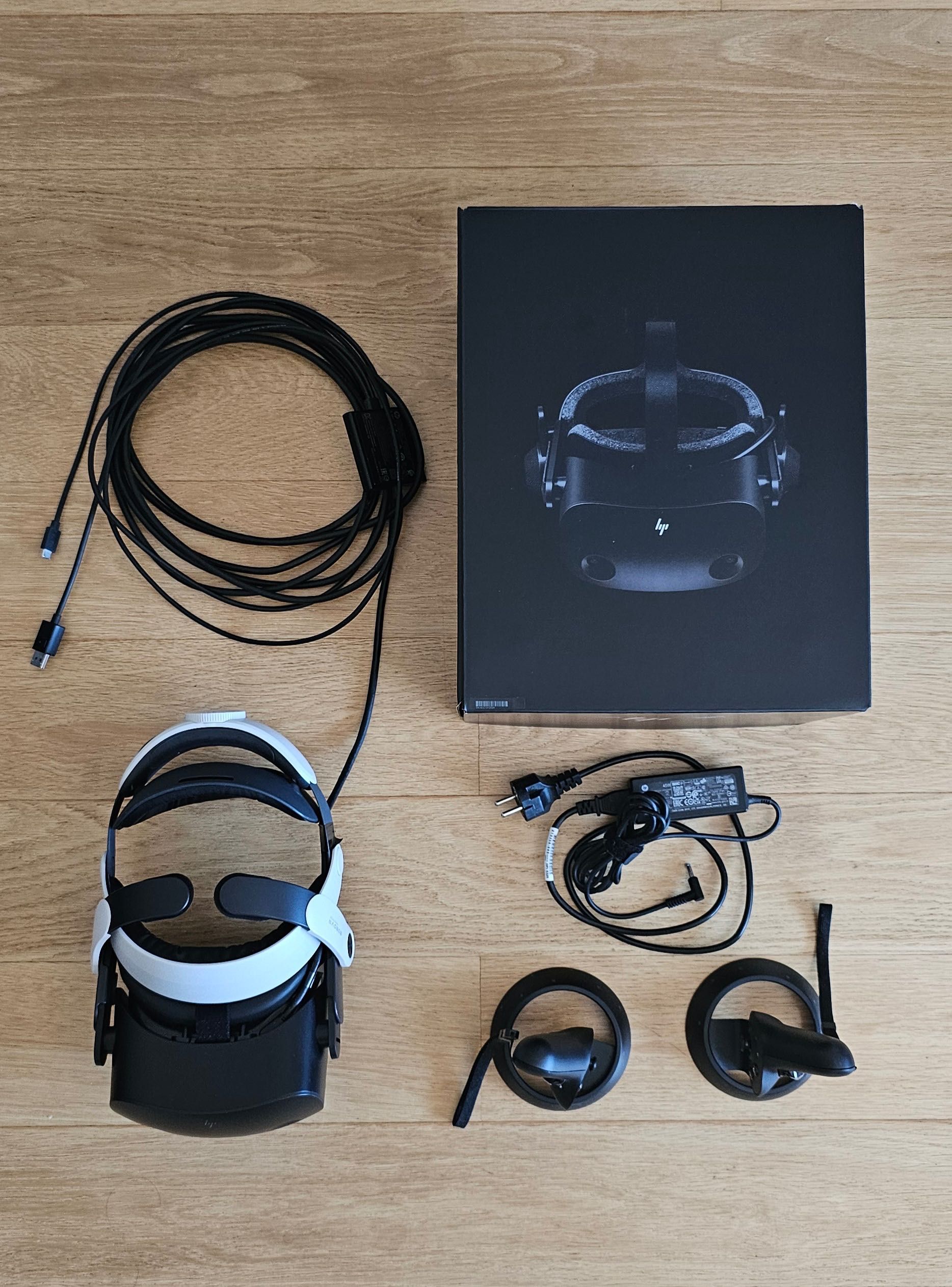 HP Reverb G2 v2 VR Headset + Bobovr Headstrap