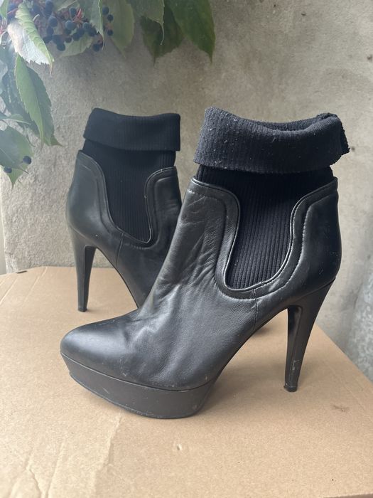 Черевики ботильони сапожки шкіряні