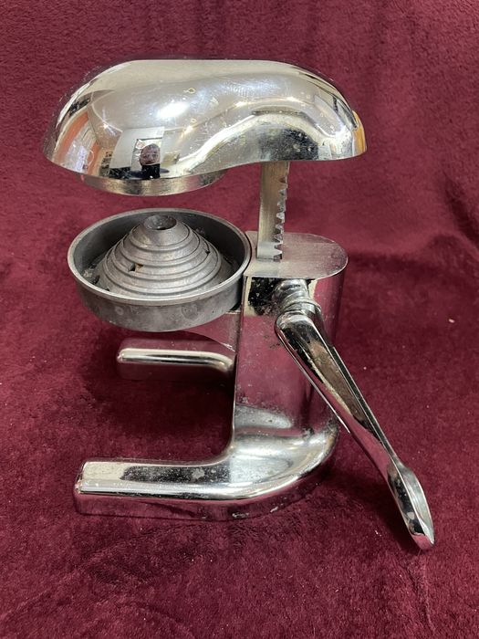 Соковижималка ручна для цитрусів