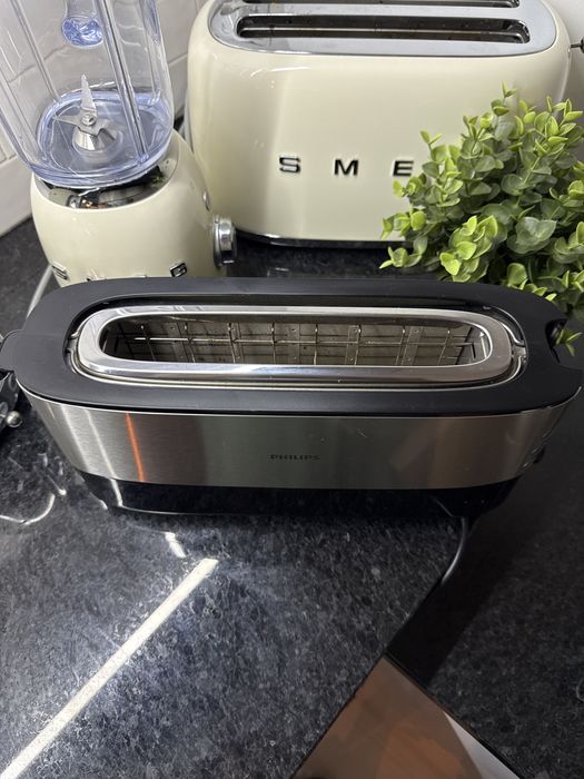 Torradeira PHILIPS (1030 W)