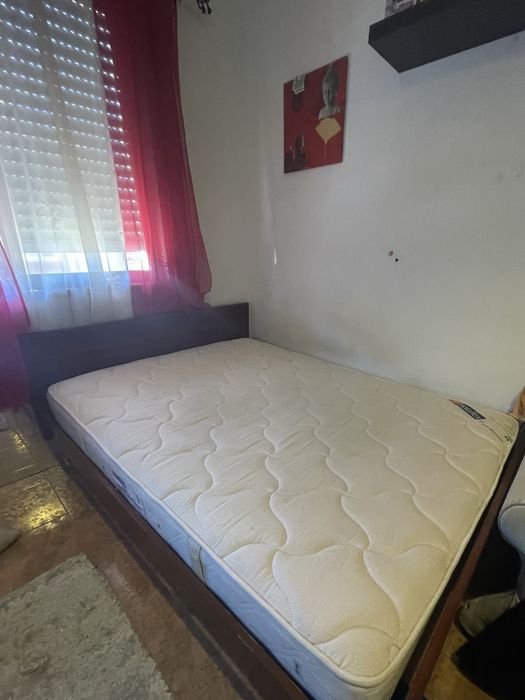 Cama de casal com colchao molaflex como novo