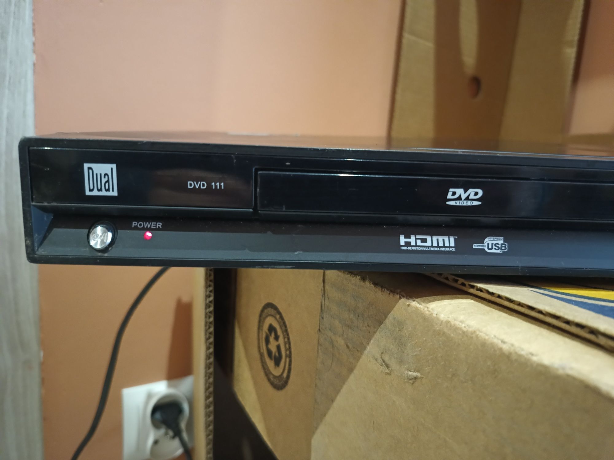 Odtwarzacz DVD Dual DVD 111 HDMI