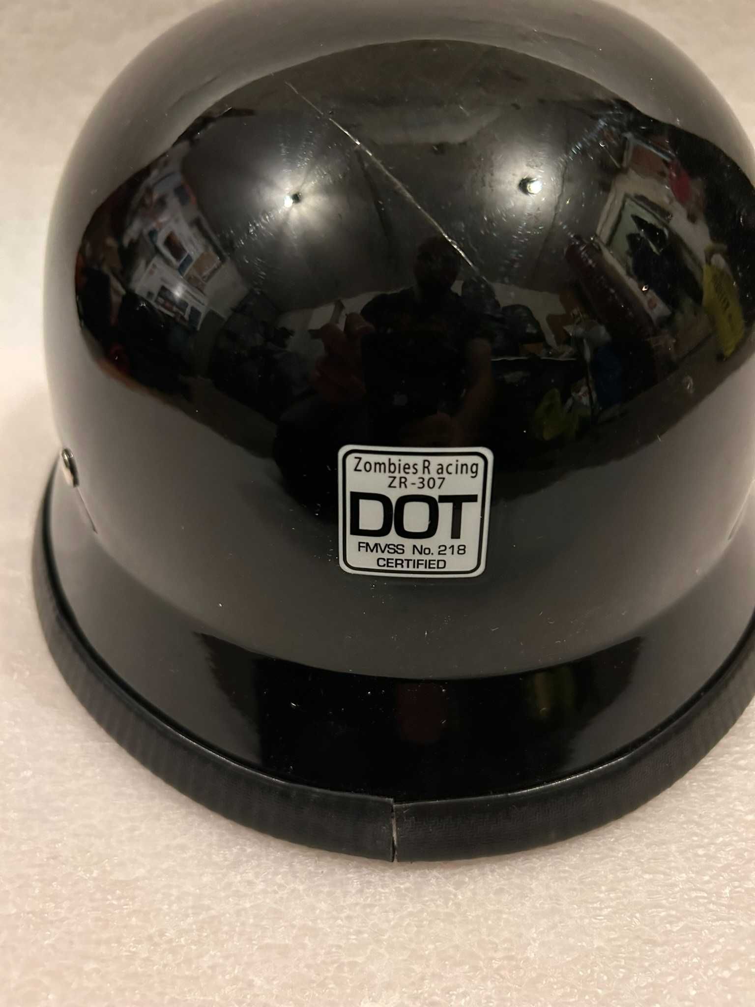 kask typu niemiecki hełm