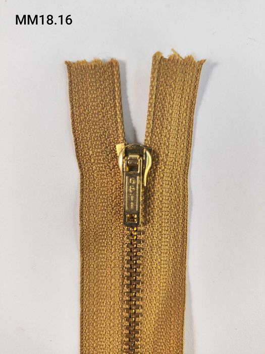 Zamek błyskawiczny metalowy, , brązowy, 16,5cm, 4,3mm Dostępne: 27szt