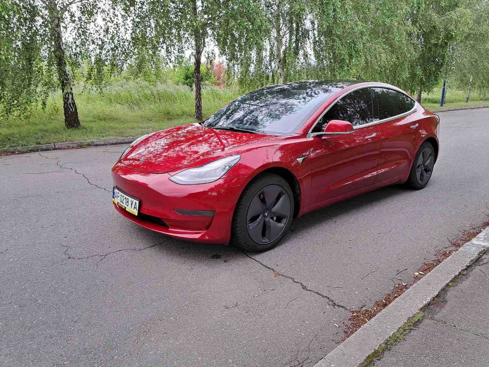 Tesla Model 3 2019