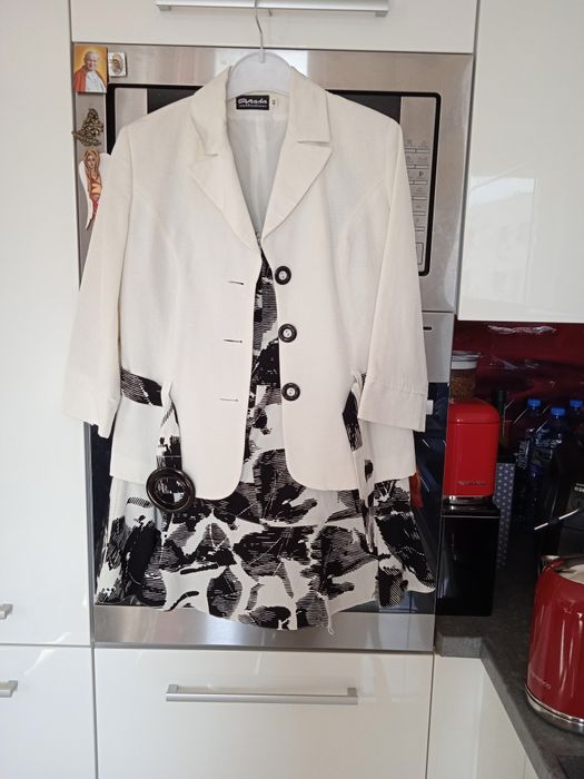 Garsonka, kostium, komplet żakiet i spódnica