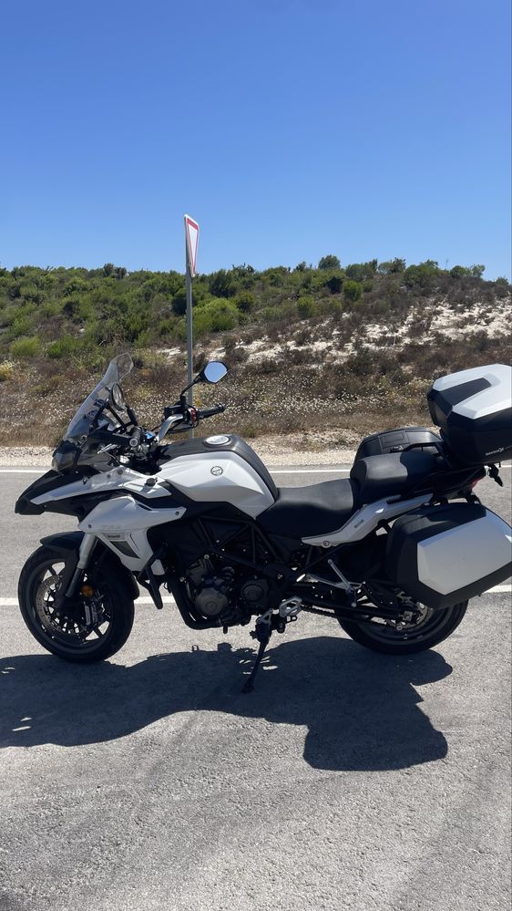 Benelli trk 502