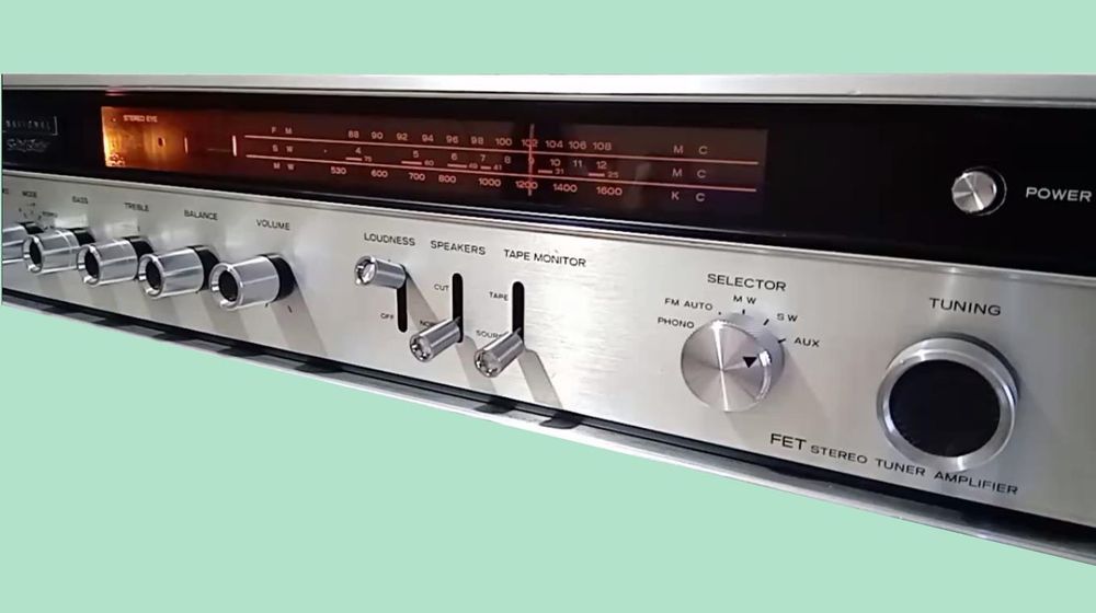 Receiver, Amplificador Sintonizador National SA-53 a funcionar