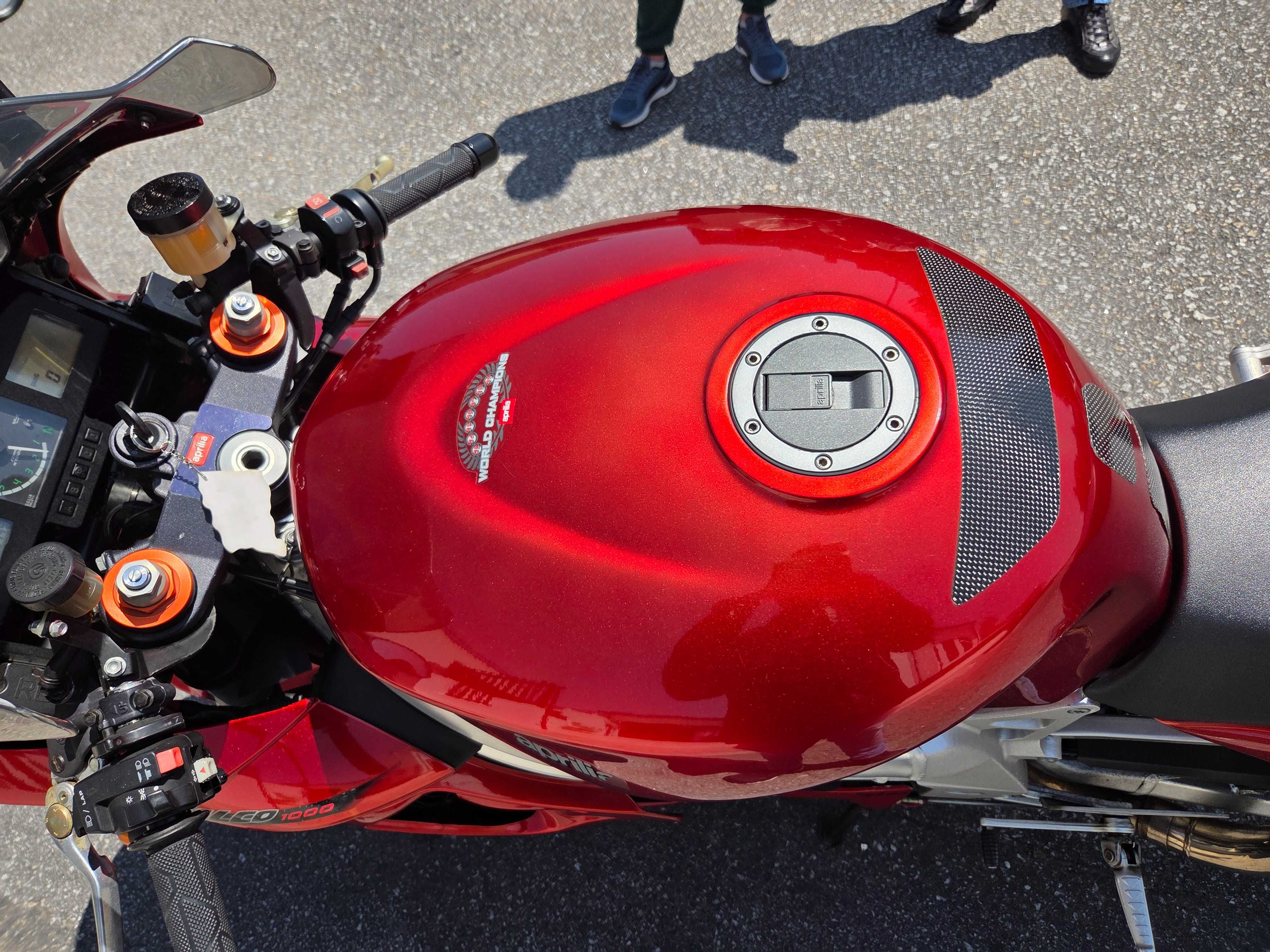 Aprilia SL 1000 Falco