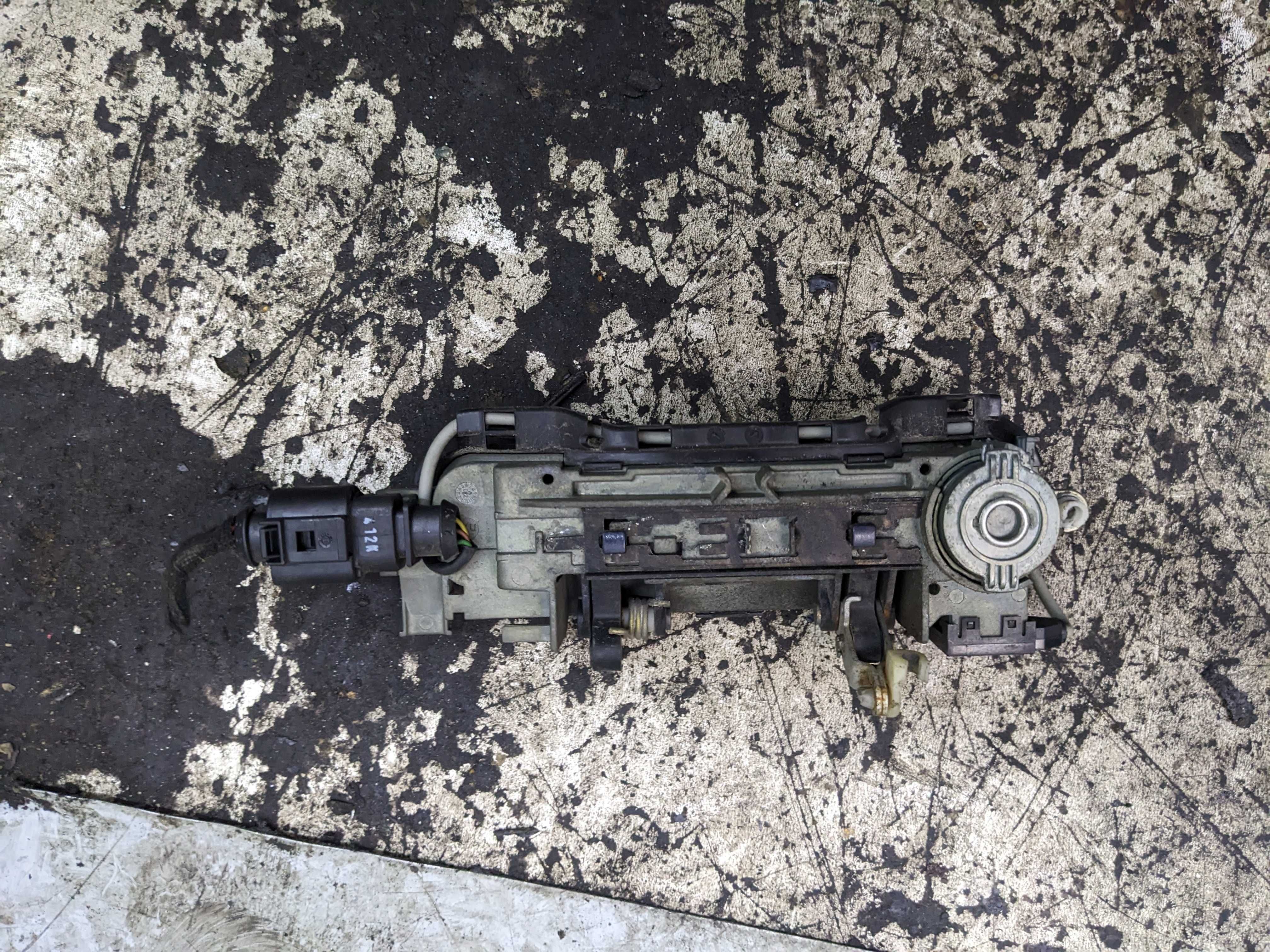 Audi A3 8L Lift FL Klamka Lewy Przód Lewa Przednia