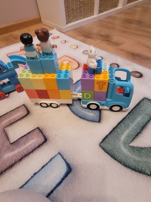Duplo   lego  ciężarówka abc  oraz zoo pociąg