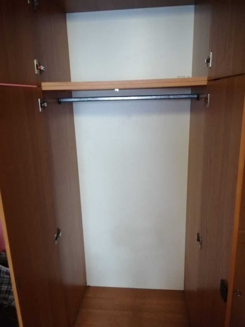 Komplet mebli, szafy i komoda