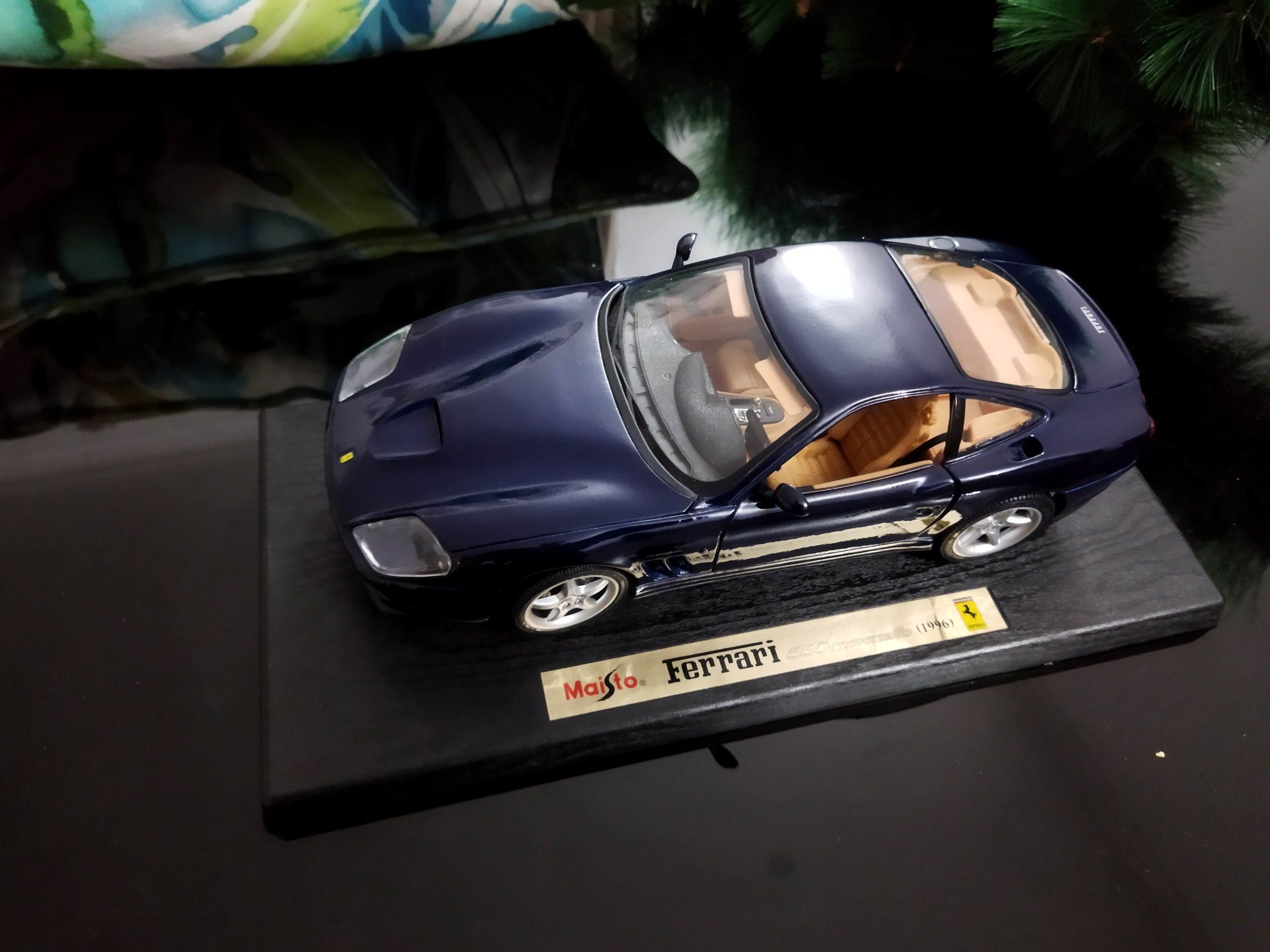 Ferrari 550 Maranello 1/18