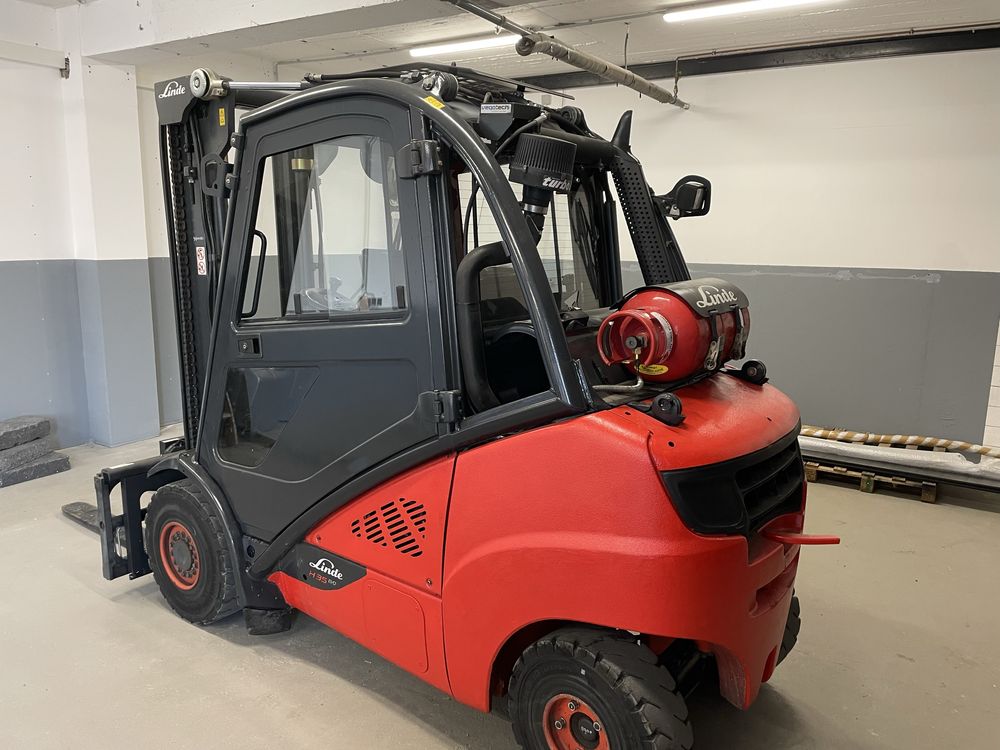 Wózek widlowy LindeH35T EVO LPG Duplex Kabina.