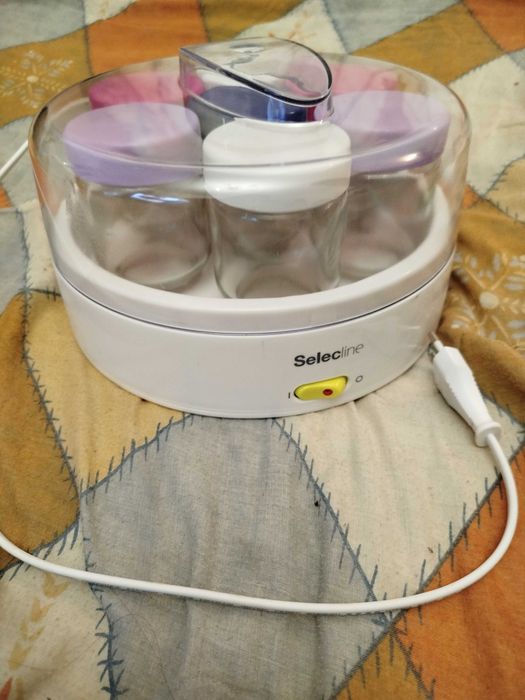 Продам йогуртницю нову