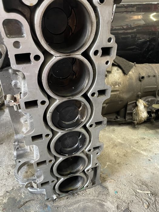 Блок гбц головка колінвал bmw n55 52 54 51 53 розборка 57 47 43 42