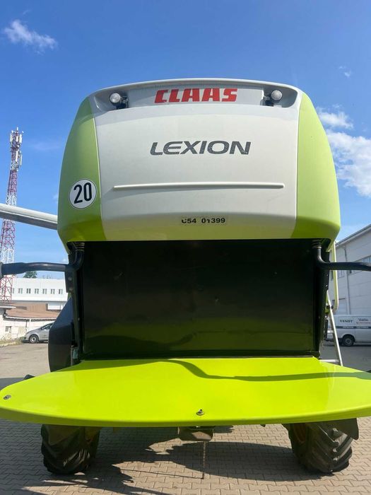 Зернозбиральний комбайн Claas Lexion 670