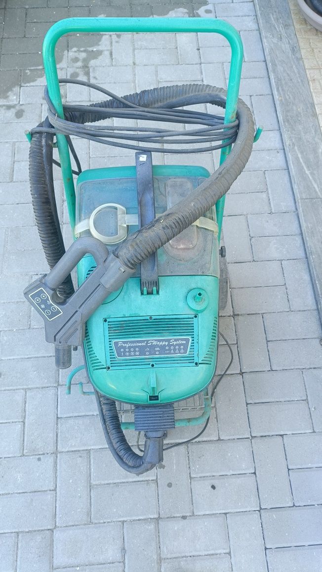 Máquina de limpeza a vapor