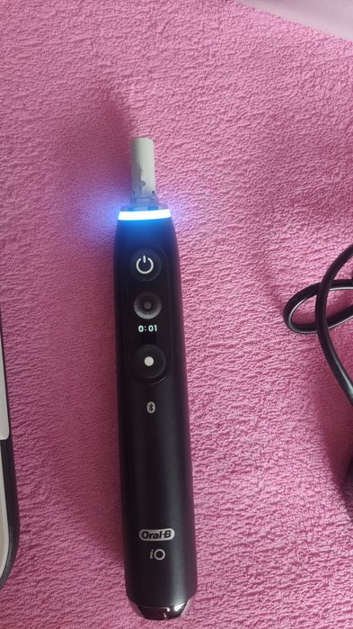 Szczoteczka Oral b io9
