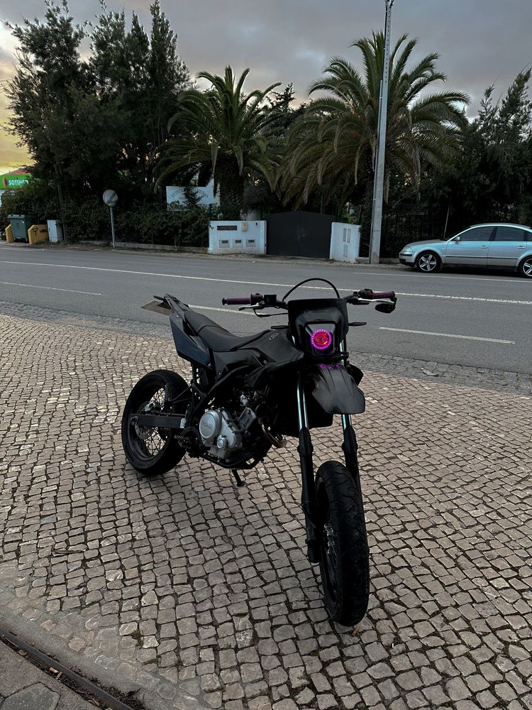 Yamaha Wr125x PRETA