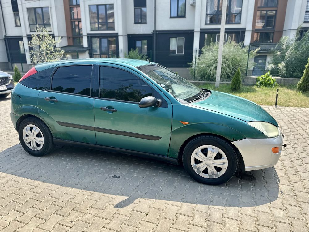 Продам Ford Focus 1998 рік,1.6 Бензин.