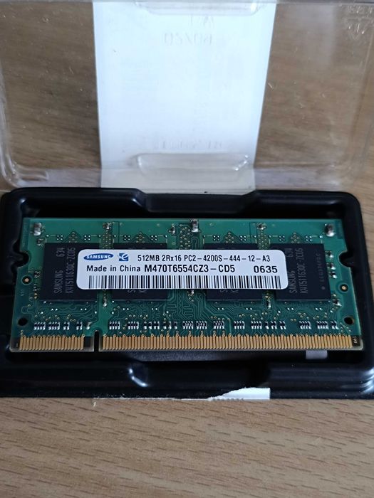 Módulo de memória RAM DDR2 da Samsung