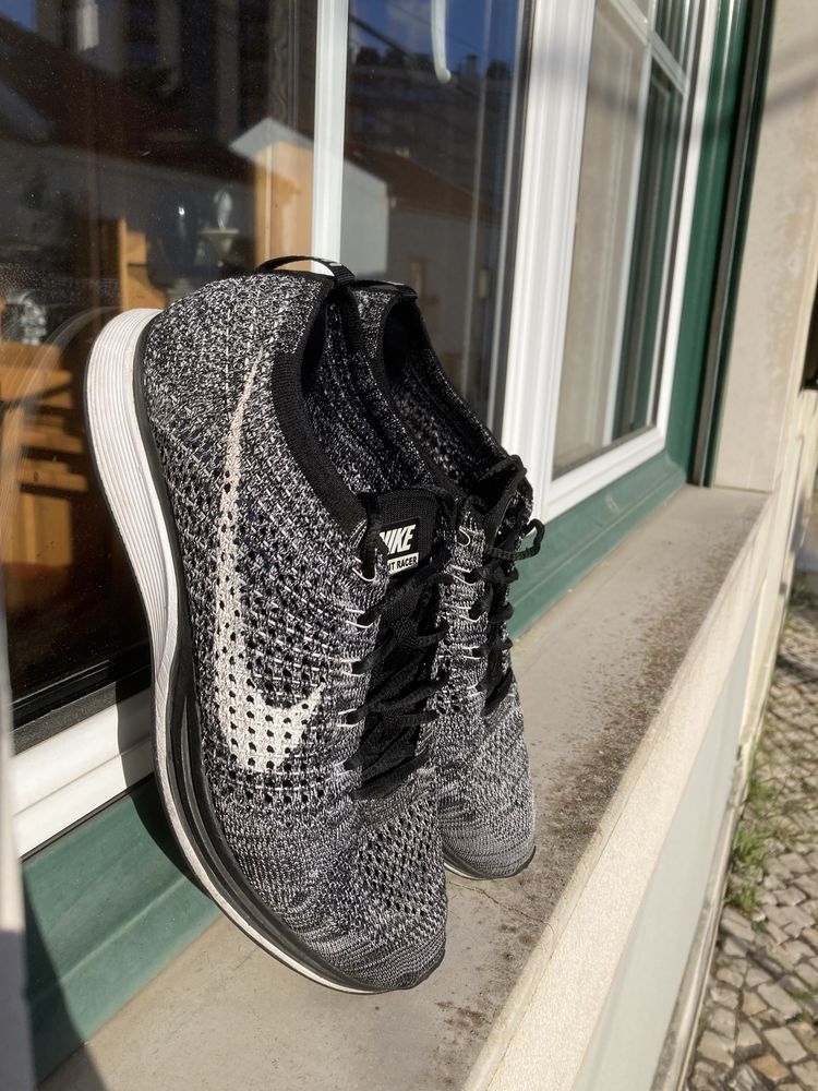 Nike Flyknit Racer "Oreo 2.0"