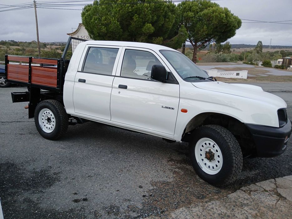 Vendo Mitsubishi l200 4x4 1997