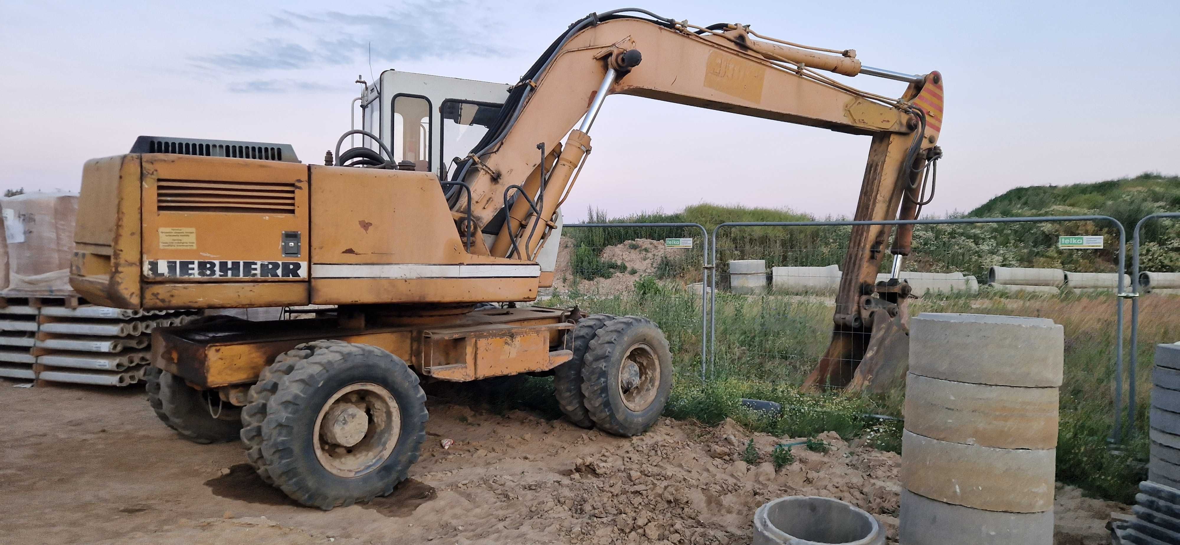Liebherr a 902 litronic ramie kopiące banan sztil