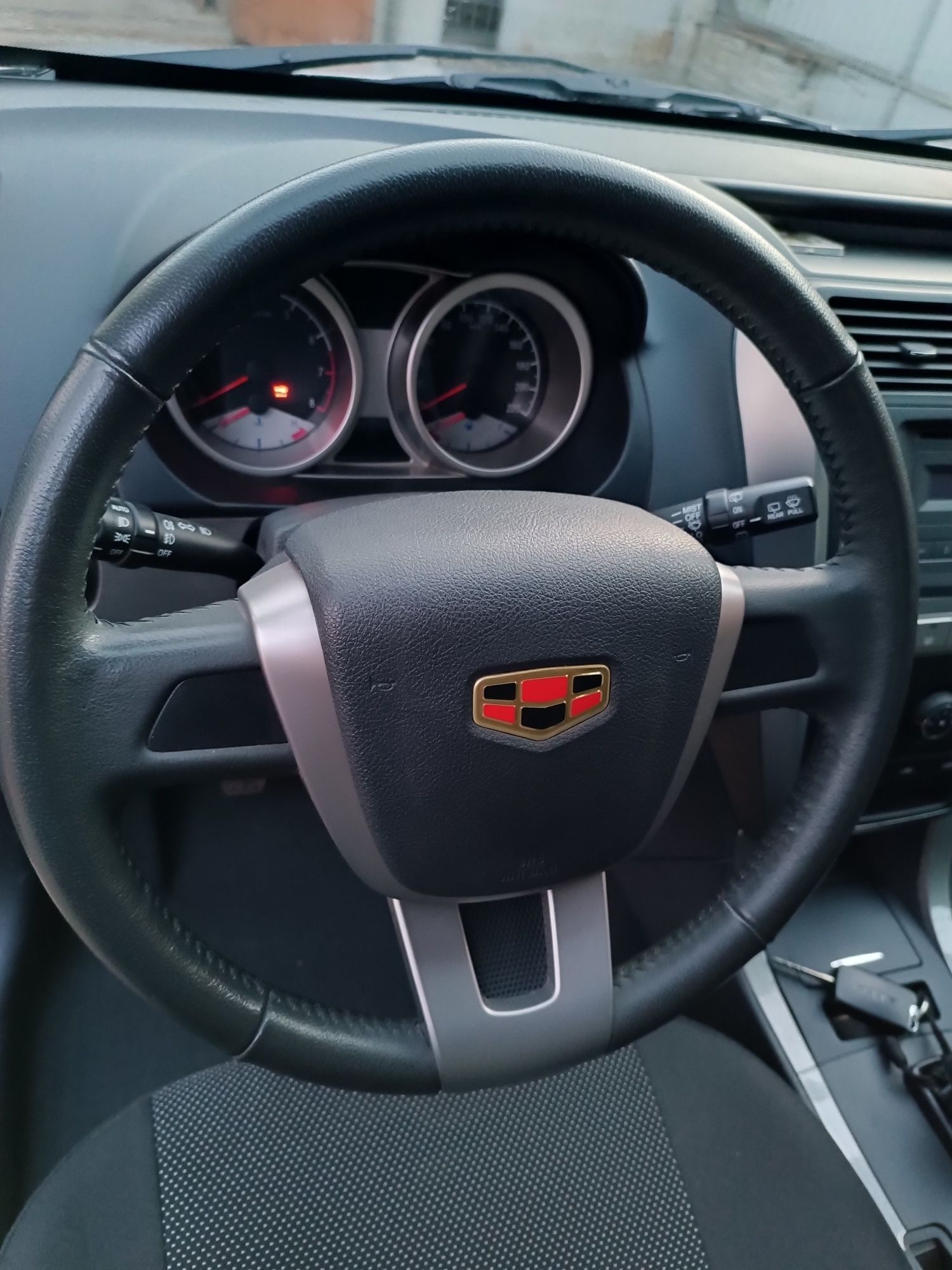 Geely Emgrand x7