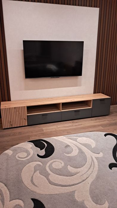 Тумба під телевізор