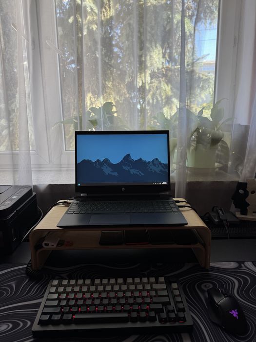 HP Pavilion Gaming 15 Ryzen 7/RTX 3050/144HZ