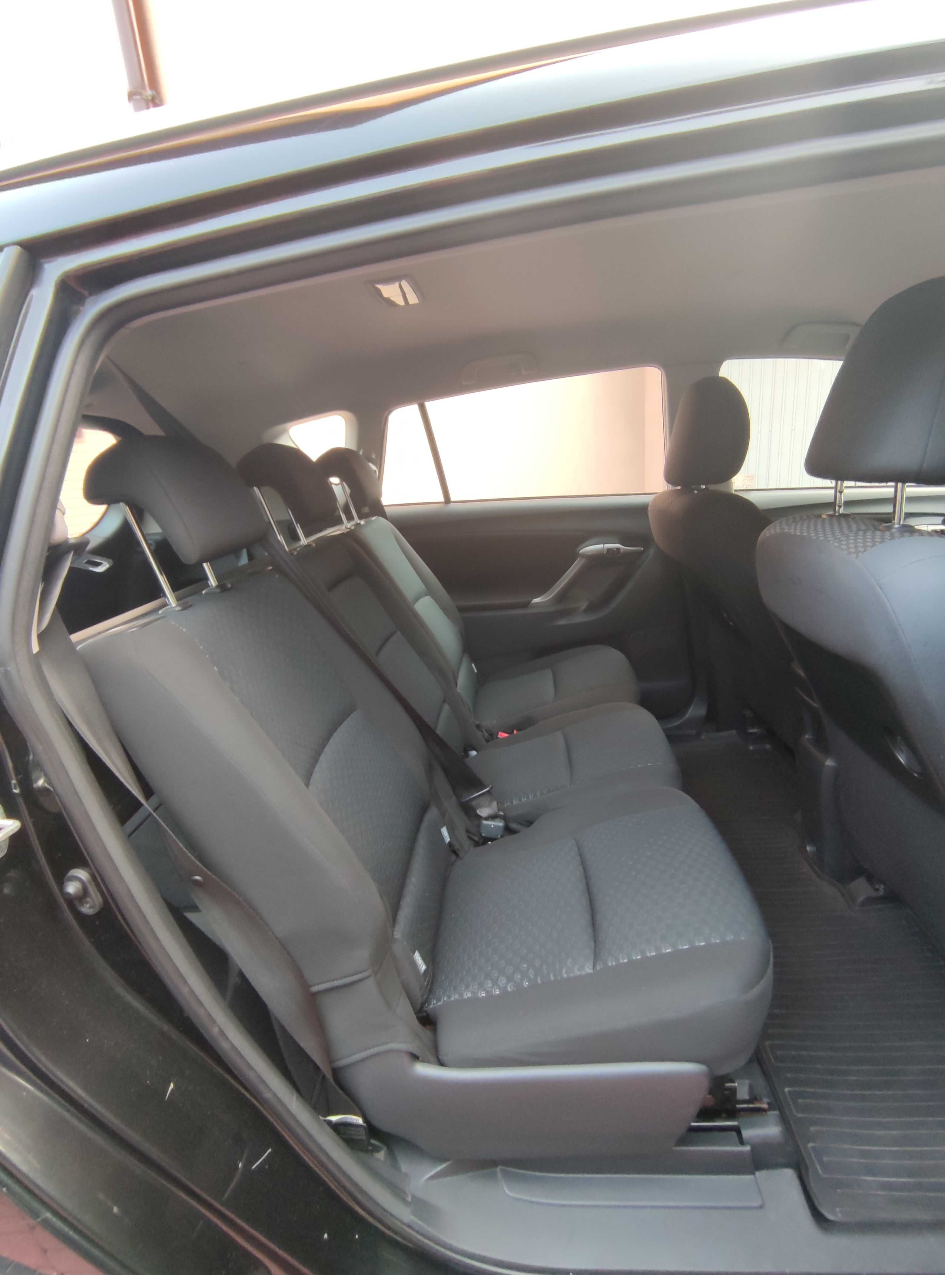 Toyota Verso 1,8 benzyna +LPG 147 KM 7 osobowy, tempomat,hak, rok 2009