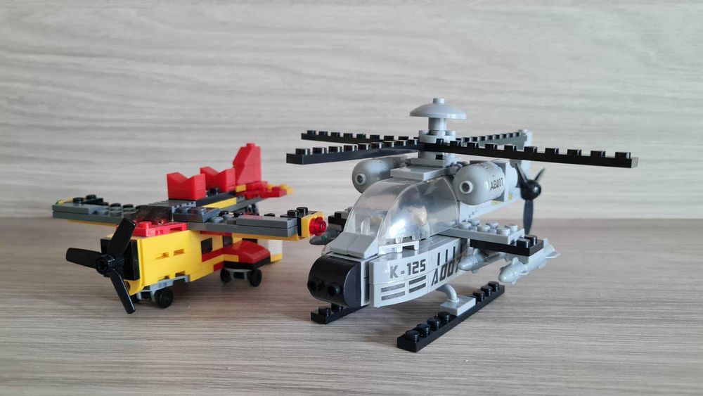 Сірий вертоліт та літак з серії Lego Creator 31029 в ідеальному стані