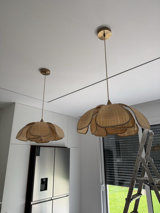 Candeeiros suspensos da sklum