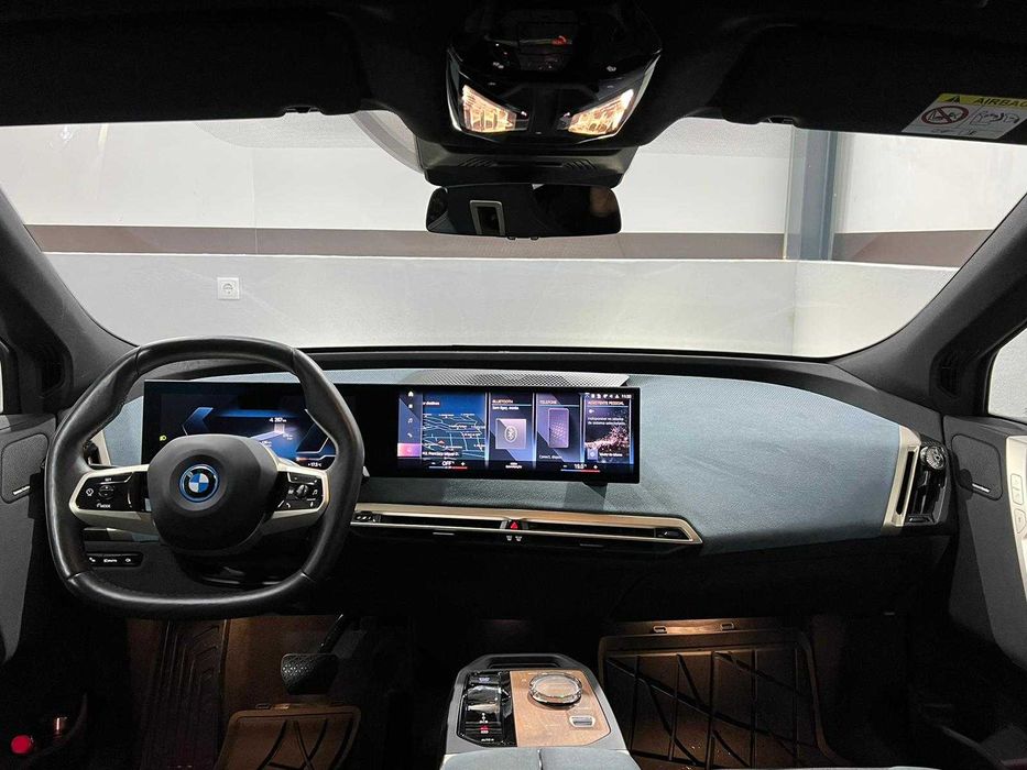 BMW iX xDrive 40