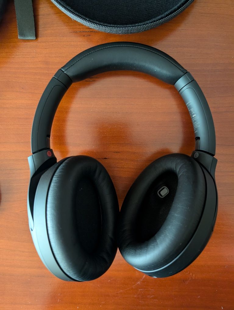 Sony WH1000XM4 (como novos)