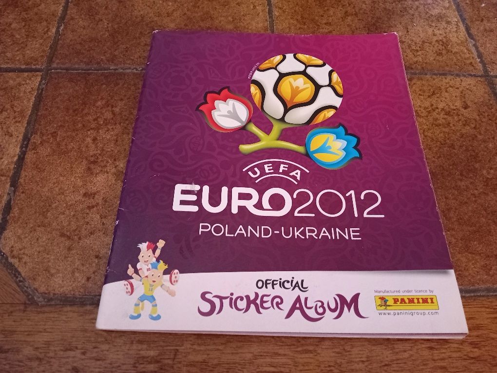 Cadernetas futebol, Portugal ouro + euro 2012 +  champions league 2011