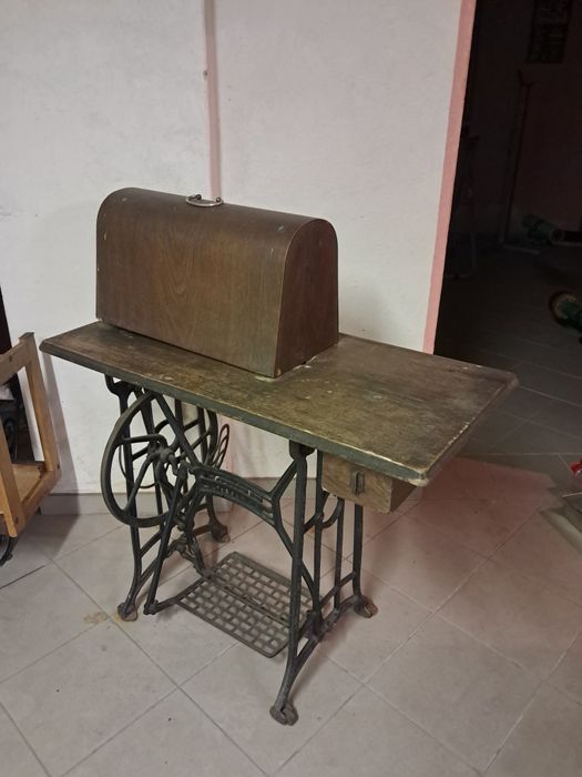 Maszyna do szycia Elektra