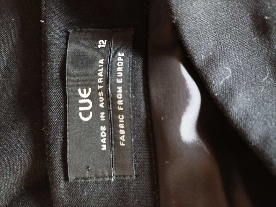 Spódnica czarna CUE rozm 40/12