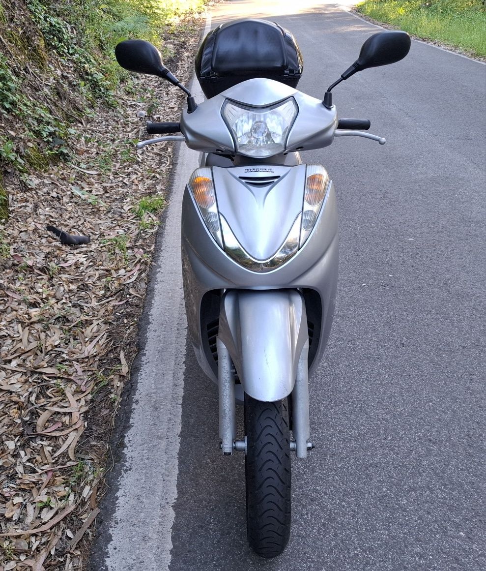 Scooter Honda SH 300