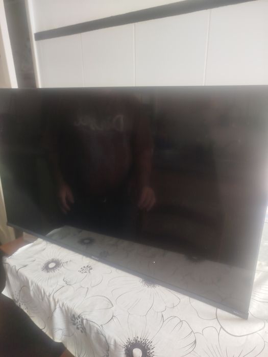 TV Hisence para peças