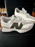 Sapatilha new balance 327
