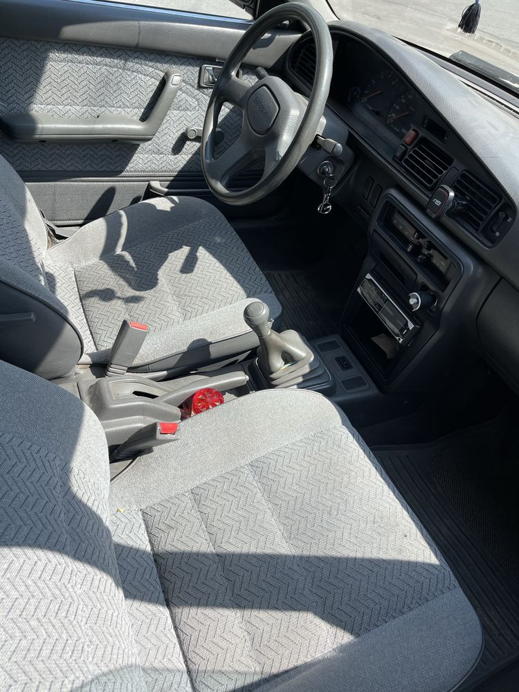 Mazda 626 1989 год